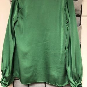 Green Keepsake the Label Top